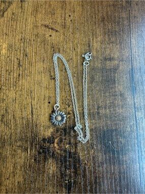Sterling Silver Daisy Pendant Necklace - Women's Jewelry